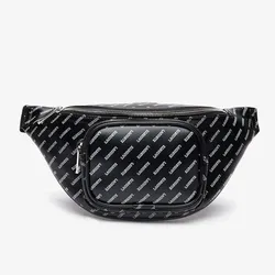 5 mẫu túi đeo hông Fanny Pack nam nữ trendy và cách phối đồ có 1 0 2