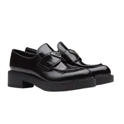Giày Loafer là gì? 12 Cách phối đồ với giày Loafer cho nữ