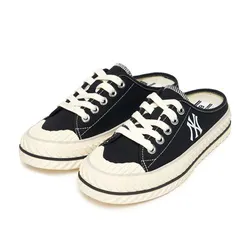 Top 15 mẫu giày sneaker cho GenZ sành điệu nổi tiếng 2025