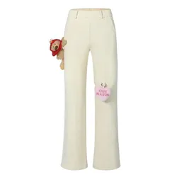 Khám phá các xu hướng quần jeans nữ 