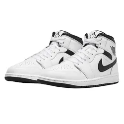 Giày sneaker là gì? Phân biệt các loại giày sneaker phổ biến hiện nay