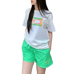 Chân ngắn đi biển mặc gì? Top 15 cách phối đồ xinh cho nấm lùn