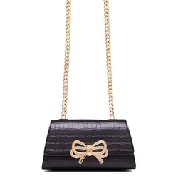 Túi Đeo Chéo Nữ Lyn Minnie LL24FBF214 Màu Đen