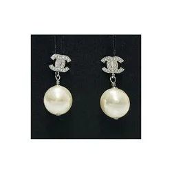 Khuyên Tai Nữ Chanel Swing Coco Mark Rhinestone Pearl Earrings Màu Bạc