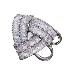 Cài Khăn Nữ Meri Endless Layers BR33-T Màu Trắng