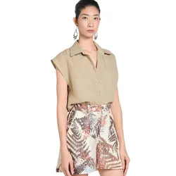 Quần Short Nữ F2 Fashion & Freedom A Touch Of Effortless Elegance QS90-KLC-S-0524 Màu Kem Họa Tiết Size S