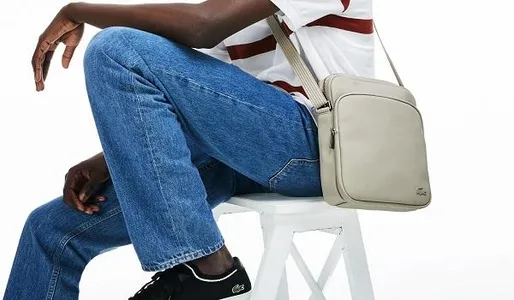 11+ mẫu túi đeo chéo Lacoste cho phái nam năng động và thời trang 