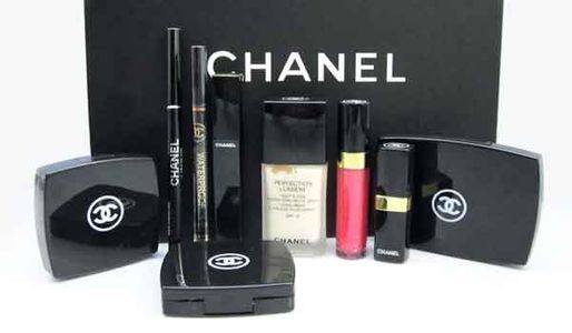 Bộ mỹ phẩm Chanel 9 món sang xịn - giá tốt cho nàng thêm xinh