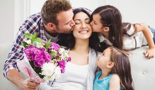 Ngày của mẹ năm 2024 là ngày nào? Gợi ý 10+ món quà ý nghĩa dành tặng mẹ yêu 