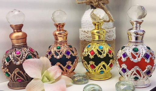 Bật mí tinh dầu nước hoa Dubai nữ mùi nào thơm nhất