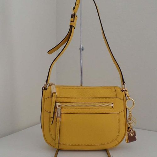 Túi Xách Michael Kors MK Julia Medium Messenger Leather Crossbody Bag Purse Handbag Màu Vàng-1