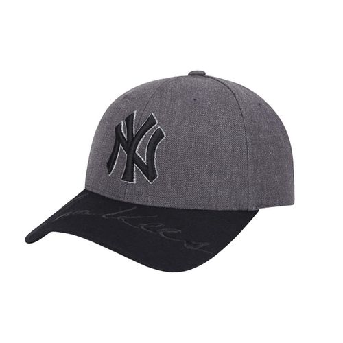 Mũ MLB Calligraphy Adjustable Cap New York Yankees Màu Xám