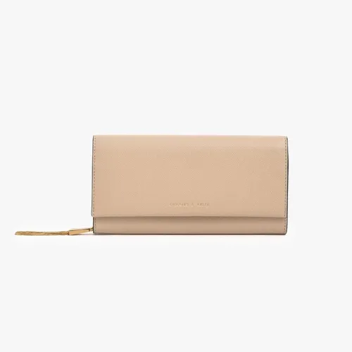 Ví Cầm Tay Nữ Charles & Keith CNK Metal Tassel Classic CK6-10700901-5 Màu Be