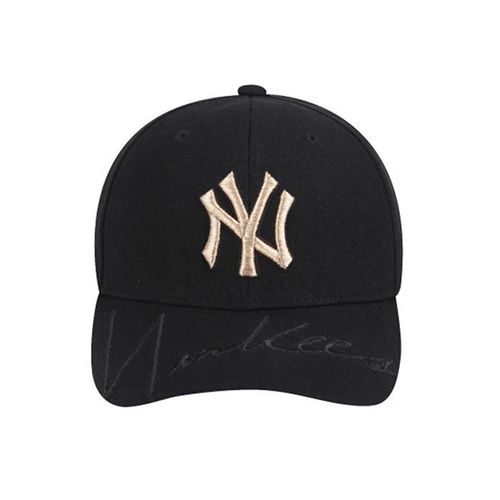 Mũ MLB New York Yankees Adjustable Hat In Black With Gold Logo-6