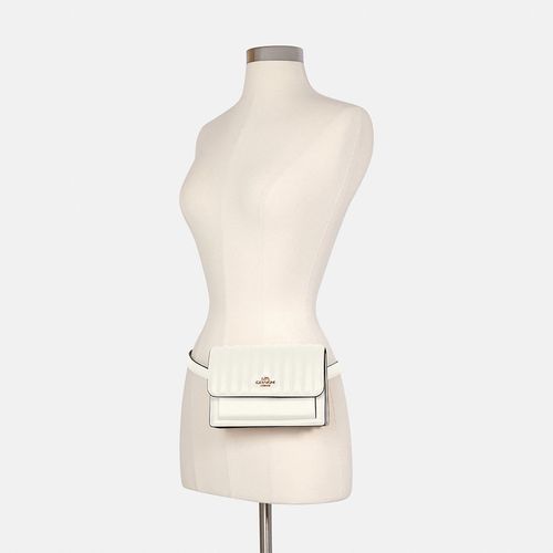Túi Đeo Chéo Coach Foldover Belt Bag With Linear Quilting Màu Trắng-4