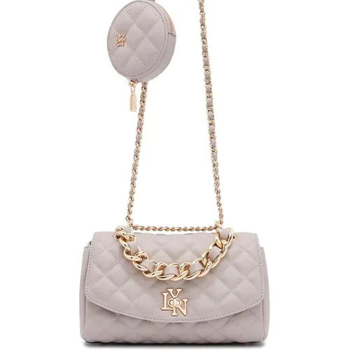 Túi Đeo Chéo Lyn Barbados M Crossbody Bags LL21FBF244 Màu Nâu Nhạt