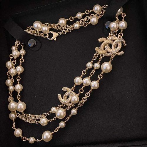 Dây Chuyền Chanel Pearl and Crystal Necklace Đính Ngọc Trai-2