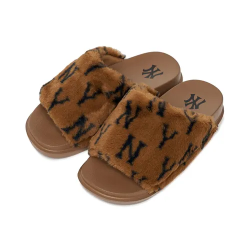 Dép MLB Chunky Mound Fur Winter New York Yankees 3ALPSWS26-50BRD Màu Nâu - Dép - Vua Hàng Hiệu