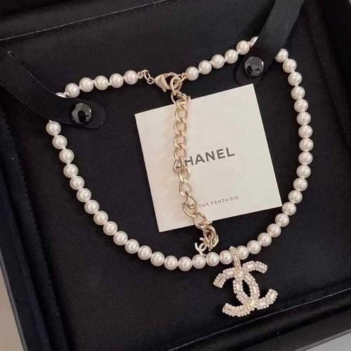 Dây Chuyền Chanel Pearl and Crystal Necklace Ngọc Trai Đính Đá