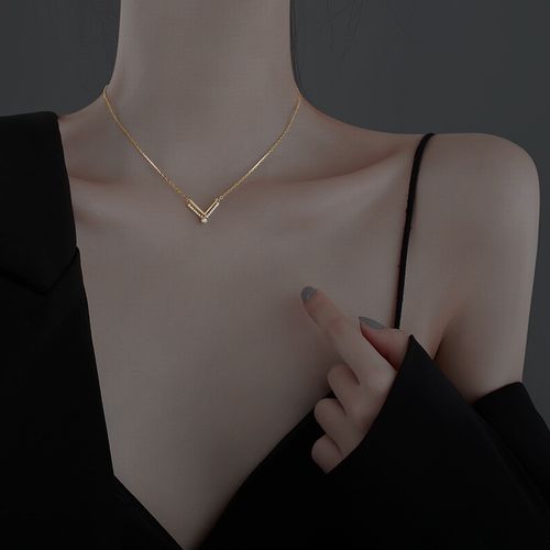 Dây Chuyền Lili Jewelry Bạc Nữ Đính Đá CZ Hình Chữ V Cách Điệu LILI_275631 Màu Vàng Gold-1