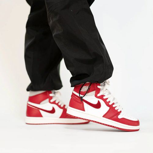 Giày Thể Thao Nike Air Jordan 1 Retro High OG DJ4891-061 Màu Đỏ Trắng Size 43-1