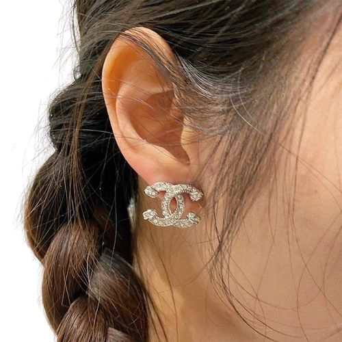 Khuyên Tai Chanel CC Stud Women's Earrings Màu Trắng Bạc-1