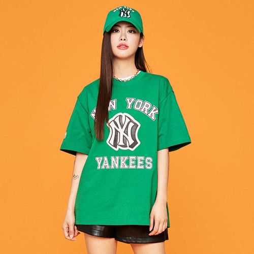 Áo Phông MLB Varsity Overfit New York Yankees Tshirt 3ATSV0233-50GNP Màu Xanh Green-2