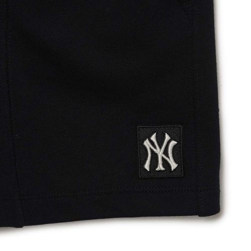 Quần Short MLB New York Yankees 3FSPB0133-50BKS Màu Đen Size M-5