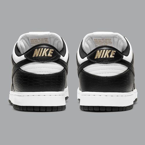 Giày Thể Thao Supreme x Nike SB Dunk Low OG QS Gold Stars DH3228-102 Màu Đen Phối Trắng Size 40.5-6