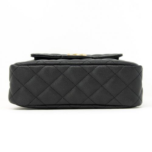 Túi Đeo Chéo Nữ Chanel Black Caviar Small Hobo Bag Màu Đen-2