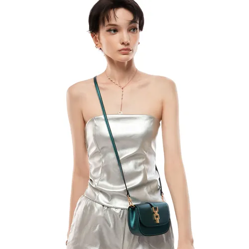 Túi Đeo Chéo Nữ Lyn Stay Mini Crossbody Bags LL23FBS066 Màu Xanh Green – Lyn