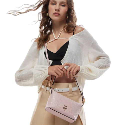 Túi Đeo Vai Nữ Lyn Infinite Mega XS Crossbody Bags LL23MBF120 Màu Hồng