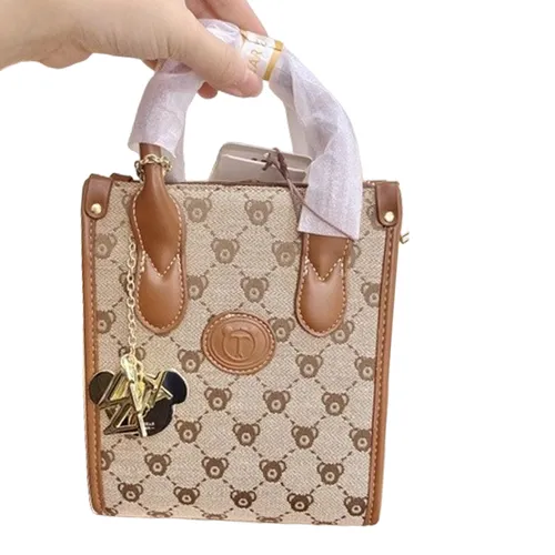 Túi Tote Nữ TTWN BEAR TN2429 Viền Nâu 20