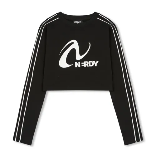 Áo Thun Nữ Nerdy Tshirt Crop Top Màu Đen - Thời trang - Vua Hàng Hiệu