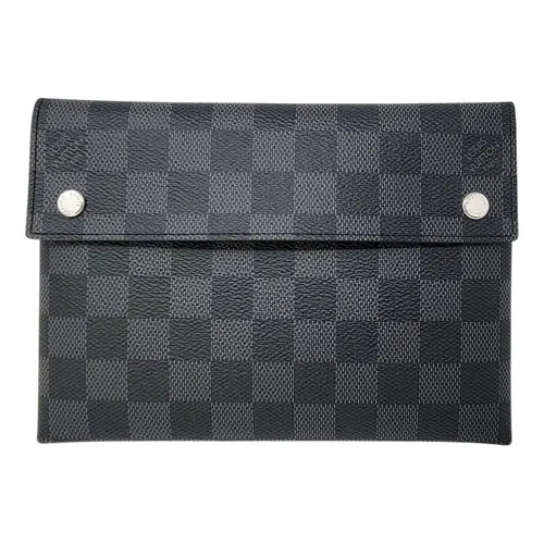 Túi xách Louis Vuitton Túi cầm tay - Túi Nam Louis Vuitton LV Alpha Triple Pouch Damier Graphite Màu Xám Đen - Vua Hàng Hiệu
