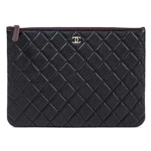 Túi Cầm Tay Chanel Pouch Classic Màu Đen