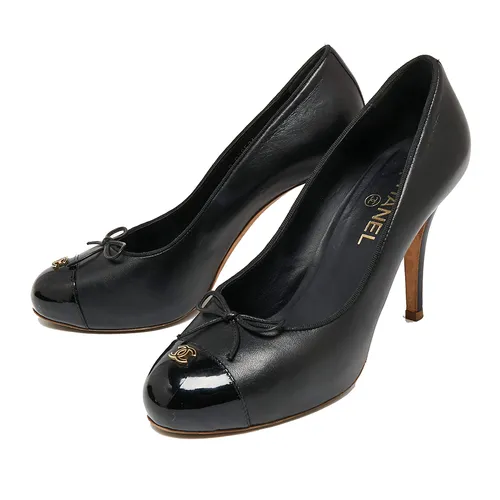 Giày Chanel Nữ - Giày Cao Gót Nữ Chanel Black Leather And Patent CC Cap Toe Pumps Màu Đen Size 39 - Vua Hàng Hiệu
