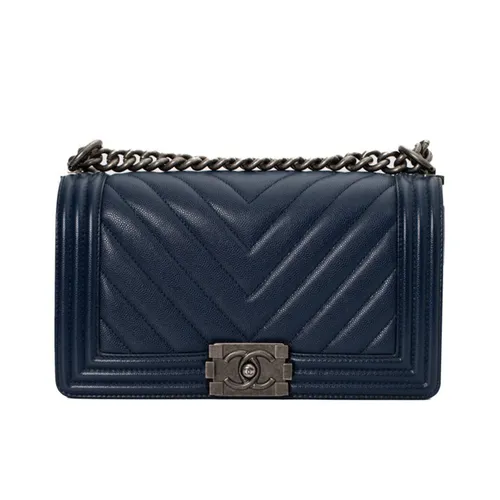 Túi Đeo Chéo Nữ Chanel Caviar Chevron Boy Medium Navy Blue Màu Xanh Navy