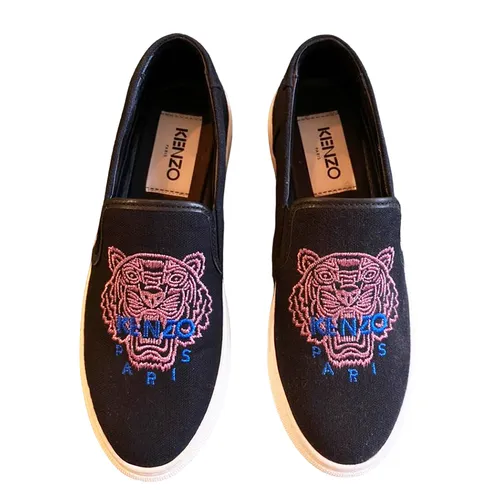 Giày Slip On Nữ Kenzo Embroidered-Tiger Màu Đen Hồng Size 35