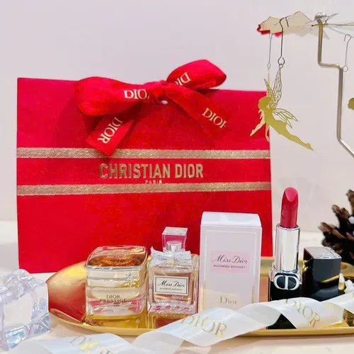 Set Nước Hoa Dior Miss Blooming Và Son 720 Satin Mini Gift 4 Món (Gồm Túi)