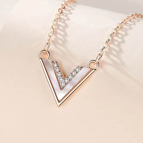 Dây Chuyền Nữ Lili Jewelry Đính Đá CZ Hình Chữ V Cách Điệu Lillie LILI_105718  Màu Vàng Hồng
