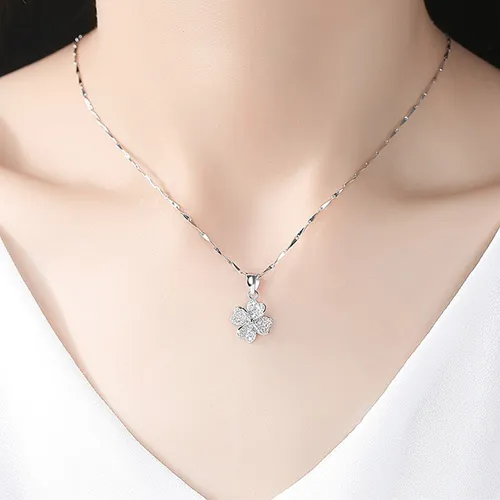 Dây Chuyền Nữ Lili Jewelry Đính Đá CZ Hình Cỏ 4 Lá Ariella LILI_131247 Màu Bạc