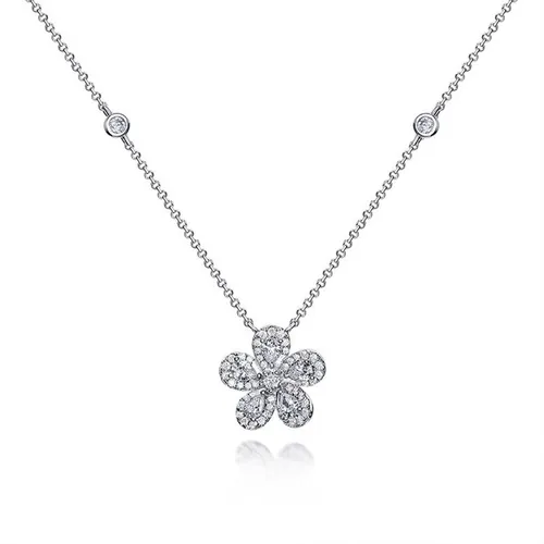 Dây Chuyền Nữ Lili Jewelry Đính Đá Carbon Tổng Hợp Hình Bông Hoa Mai LILI_444676 Màu Bạc - Trang sức - Vua Hàng Hiệu