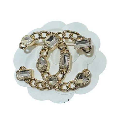 Phụ kiện - Cài Áo Nữ Chanel CC Chanel Brooch Gold Metal/ White Màu Vàng - Vua Hàng Hiệu
