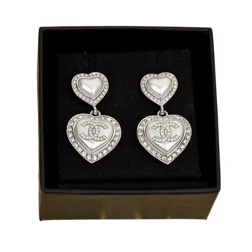 Trang sức - Khuyên Tai Nữ Chanel Double Heart Cc Diamonds Silver Earrings Màu Bạc - Vua Hàng Hiệu