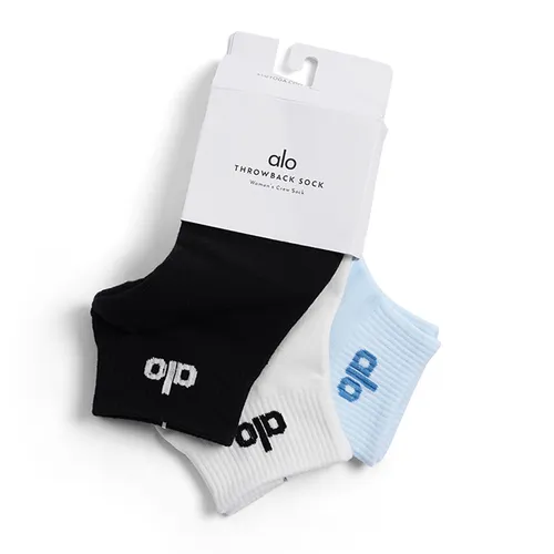 Set 3 Đôi Tất Cổ Cao Alo Yoga Half-Crew Throwback 3 Pair Socks Black/White/Blue Freeszie Phối Màu