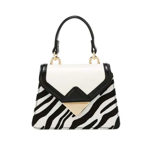 Lyn - Túi Đeo Chéo Nữ Lyn Carrie Top Handle Handbag - Zebra LL25FBF019 Màu Đen Trắng - Vua Hàng Hiệu
