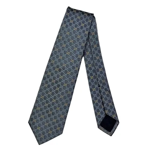 Cà Vạt Gucci Cravate Grey Mono GG Blue/ Yellow Màu Xanh Vàng