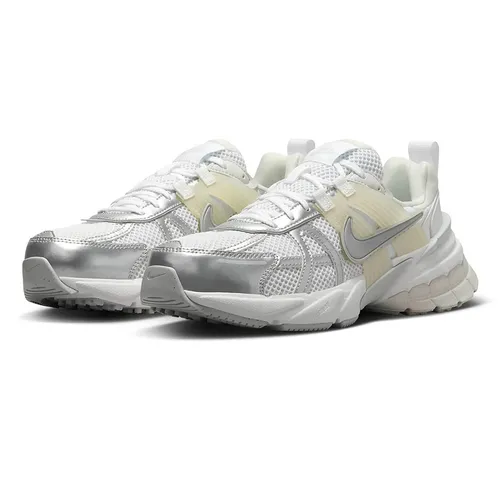 Giày Thể Thao Nike V2K Run FD0736-104 Màu Trắng Phối Bạc Size 36.5