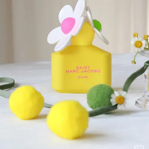 Nước Hoa Nữ Marc Jacobs Daisy Love Glow Limited Edition EDT 30ml